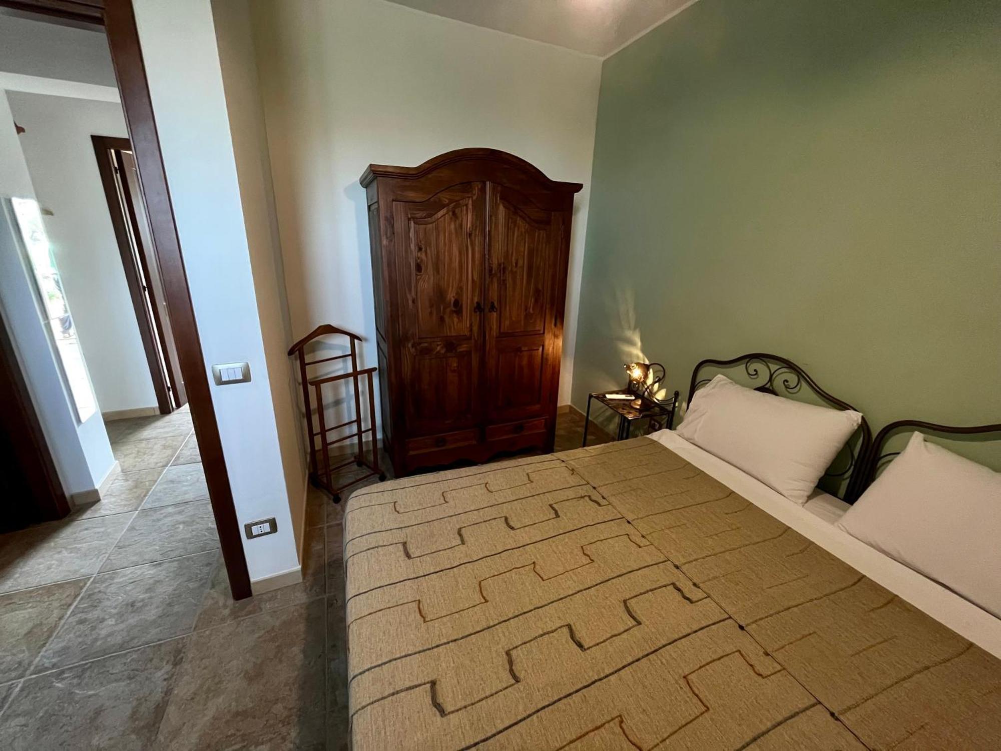 Agriturismo Serre 圣亚加塔·迪·米利特 外观 照片