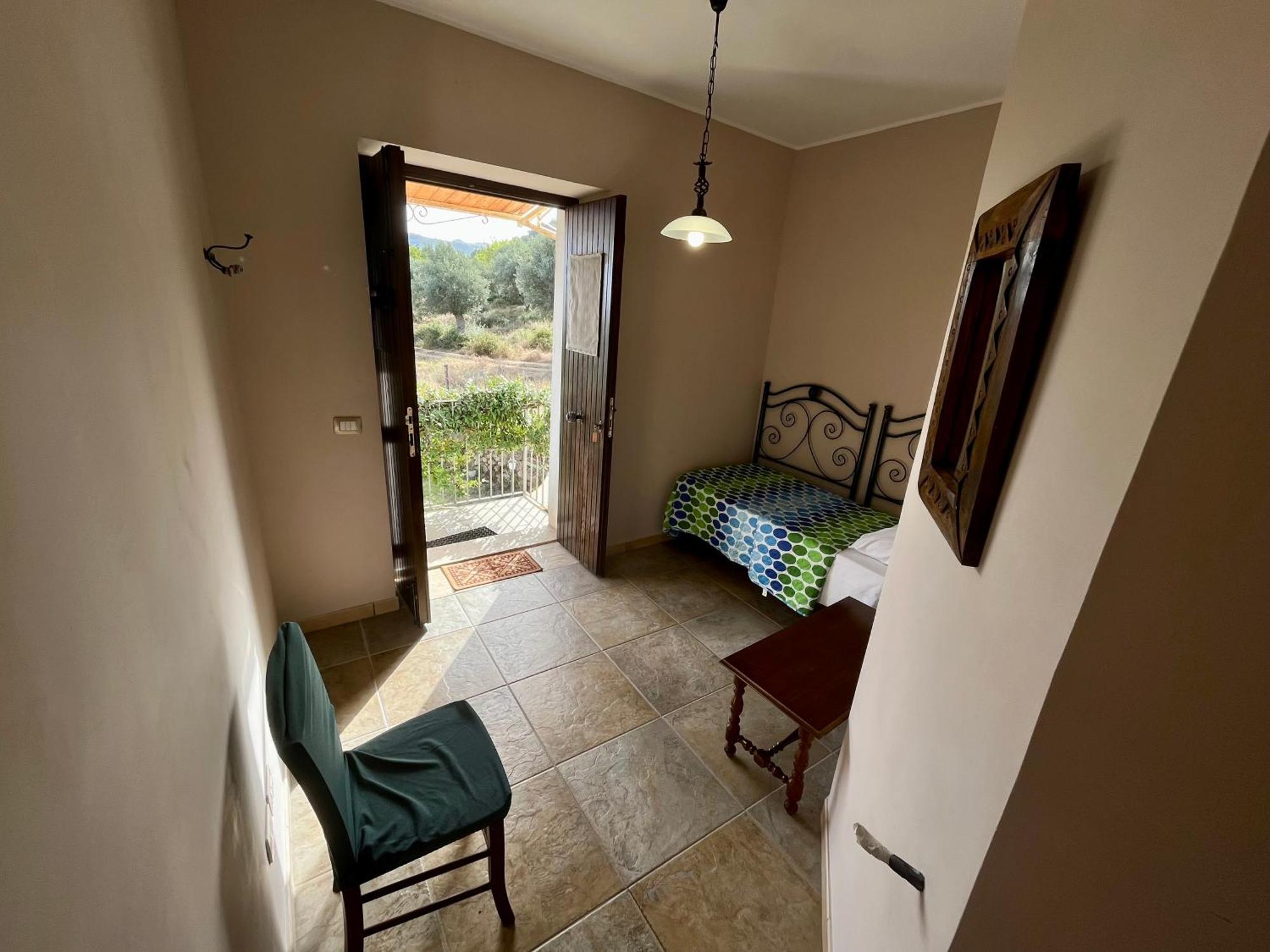 Agriturismo Serre 圣亚加塔·迪·米利特 外观 照片
