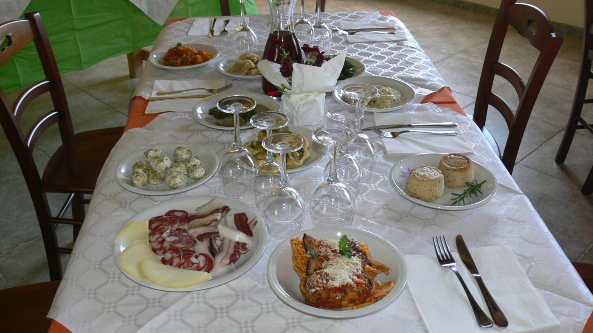 Agriturismo Serre 圣亚加塔·迪·米利特 外观 照片